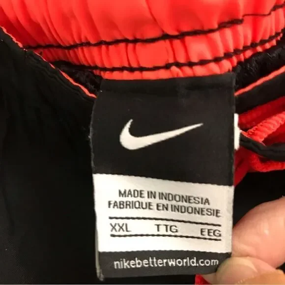 Nike drawstring swim trunks XXL - Picture 4 of 6